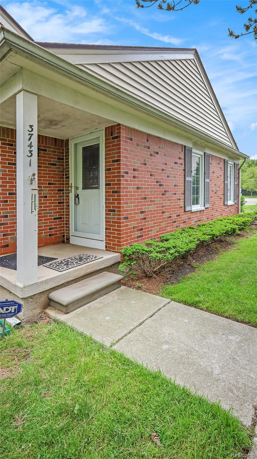 37431 Stonegate Circle #41, Clinton Township, MI 48036 - #3