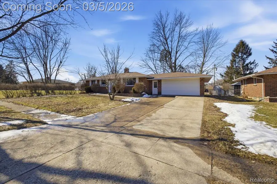 3589 Breaker Street, Waterford, MI 48329 - #3