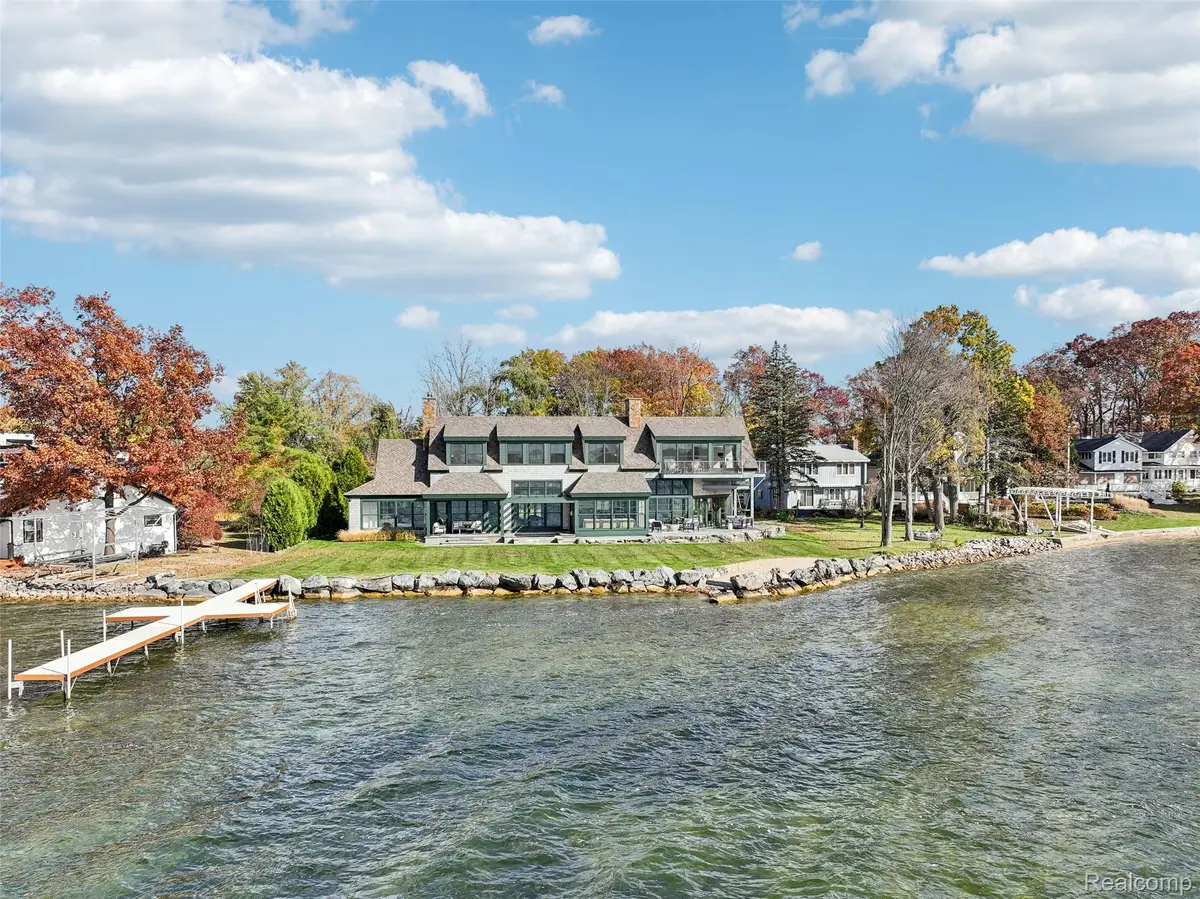 12410 Woodhull Landing, Fenton, MI 48430 - #1