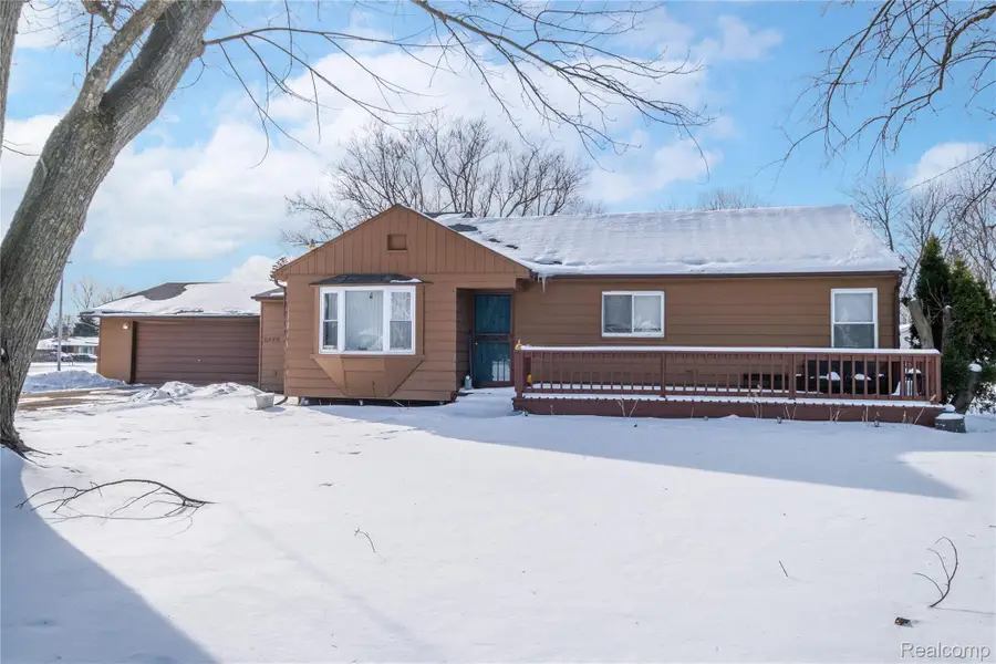 6449 Detroit Street, Beecher, MI 48458 - #3