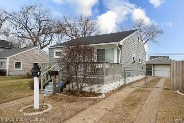 2944 Wolcott Street, Ferndale, MI 48220