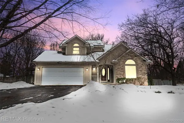 506 Foxfire Drive, Howell, MI 48843