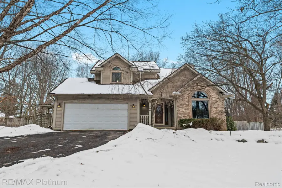 506 Foxfire Drive, Howell, MI 48843 - #3