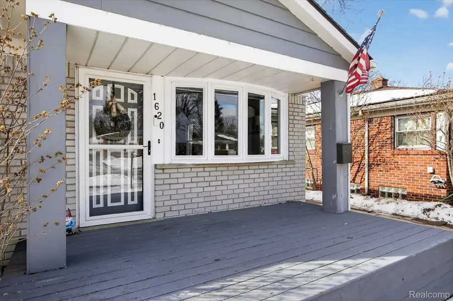 1620 Regene Street, Westland, MI 48186 - #3