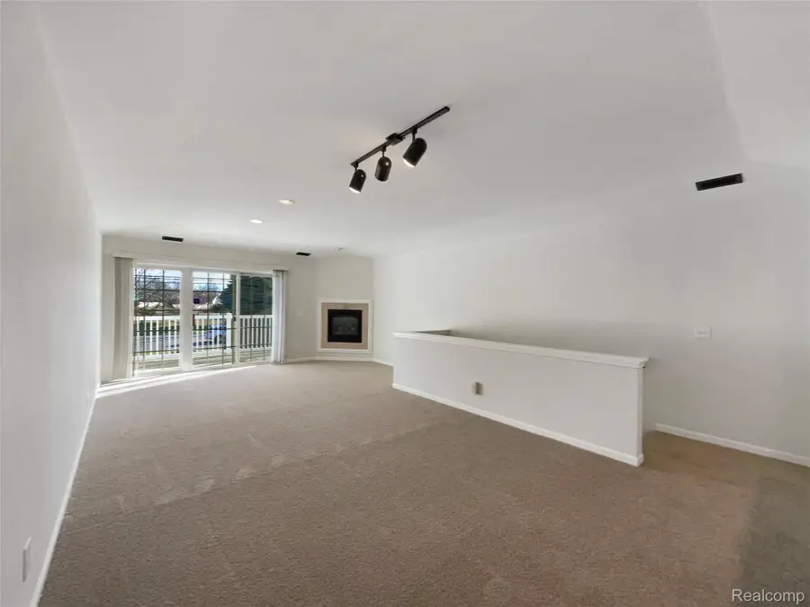 14622 Moravian Manor Circle, Sterling Heights, MI 48312 - #3