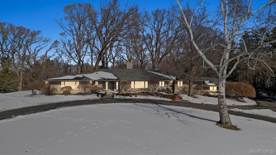 664 Rudgate Road, Bloomfield Hills, MI 48304 - #3