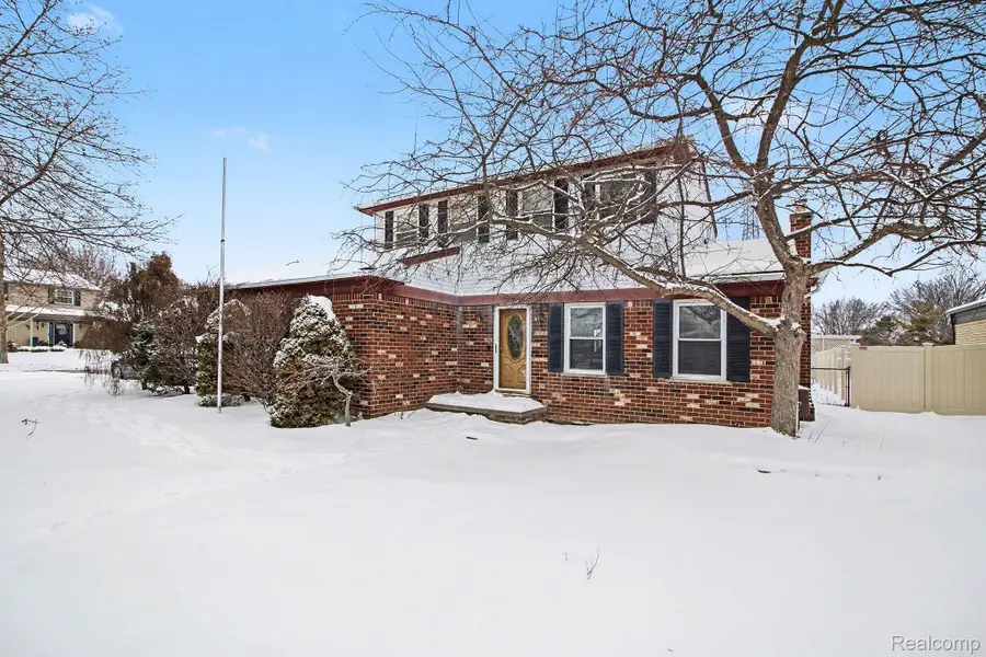 22162 Provincial Street, Trenton, MI 48183 - #2