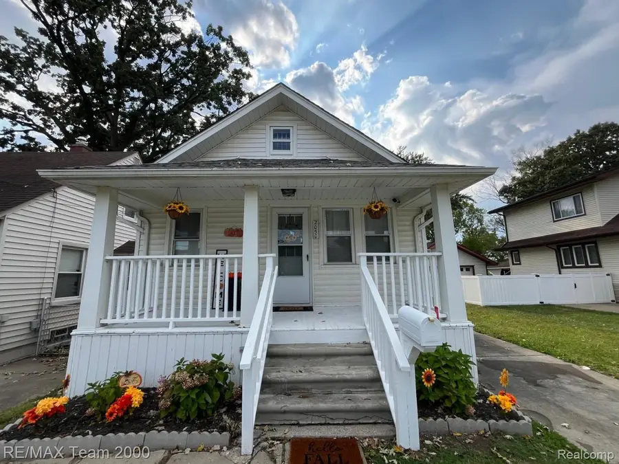 2050 Cornell Street, Dearborn, MI 48124 - #2