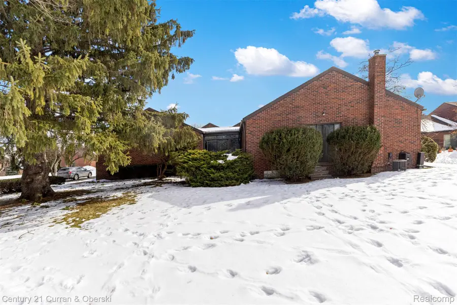 15 Kimberly Lane #56, Dearborn, MI 48120 - #3