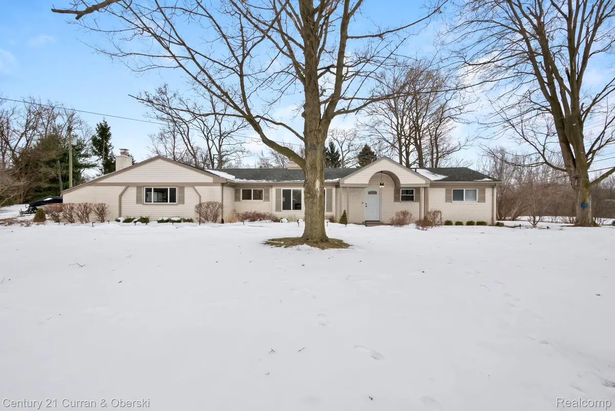 21412 Holmbury Road, Northville, MI 48167 - #1