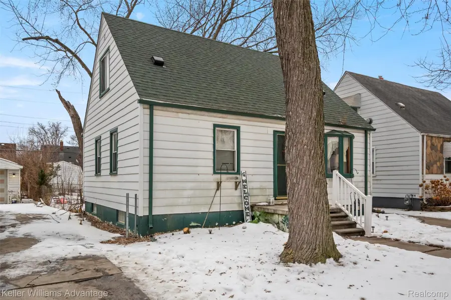 2085 Thomas Street, Lincoln Park, MI 48146 - #3