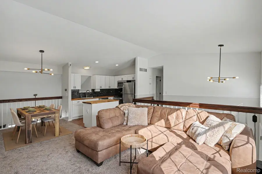 339 Andover Woods Drive, Fenton, MI 48430 - #3