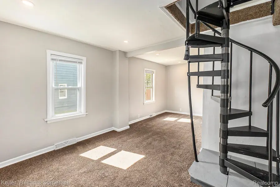 8427 Timken Avenue, Warren, MI 48089 - #3