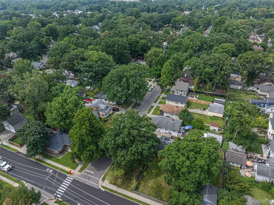504 Pearson Street, Ferndale, MI 48220 - #3