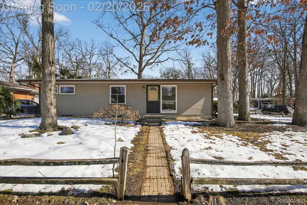 2344 S Circle Drive, AnnArbor, MI 48103