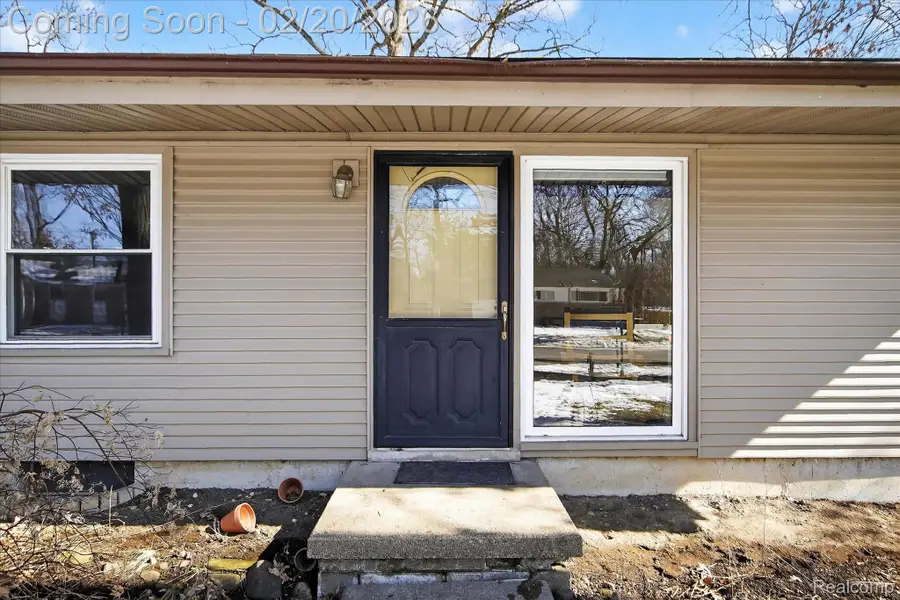 2344 S Circle Drive, Ann Arbor, MI 48103 - #3