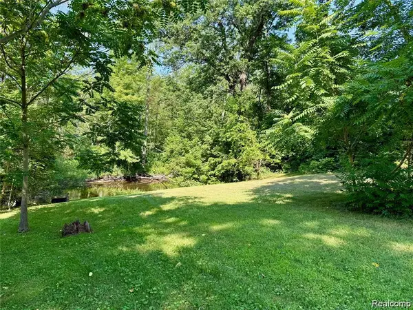 15276 Outer Drive, Linden, MI 48451