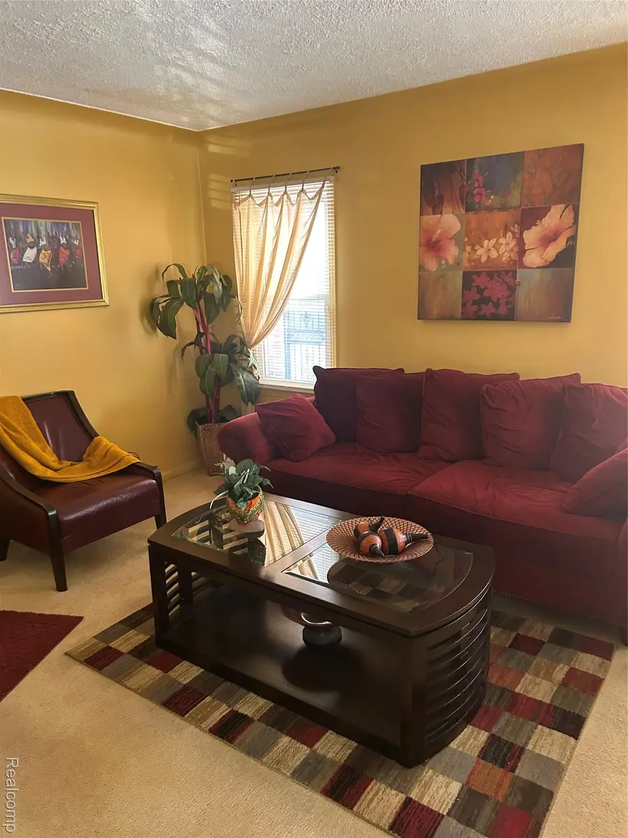 18281 Manor Street, Detroit, MI 48221 - #2