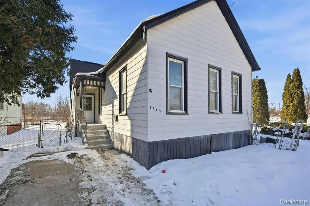 2745 Vermont St, Detroit, MI 48216 - #1