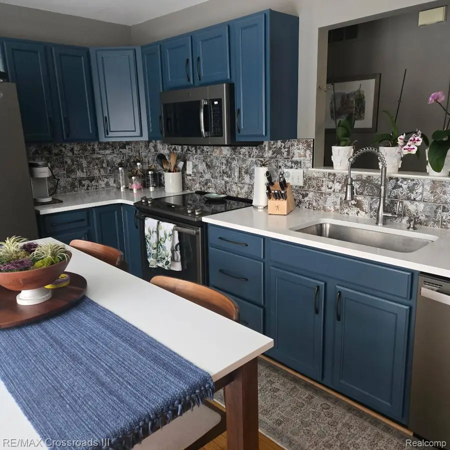 8776 Ironwood Drive, Belleville, MI 48111 - #3