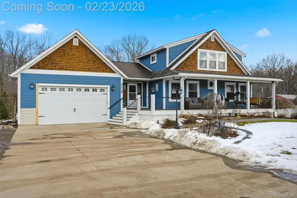 4216 Nicholson Road, Fowlerville, MI 48836