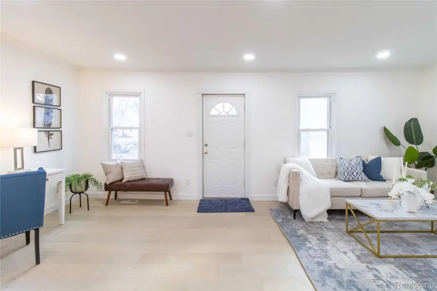 1326 Mohawk Avenue, Royal Oak, MI 48067 - #3