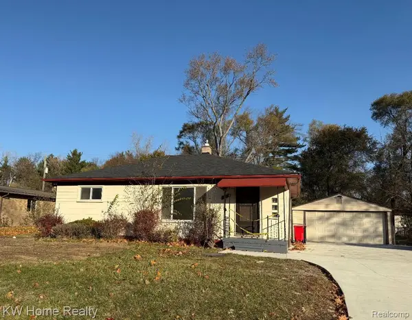 25630 W 10 Mile Road, Southfield, MI 48033