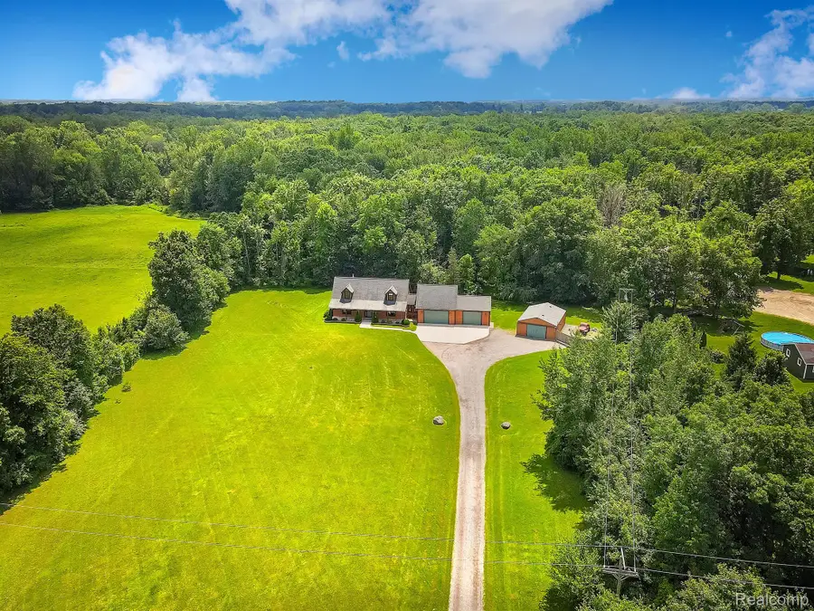 7653 Chase Lake Road, Fowlerville, MI 48836 - #2