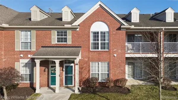 29639 Nottingham Circle, Livonia, MI 48152