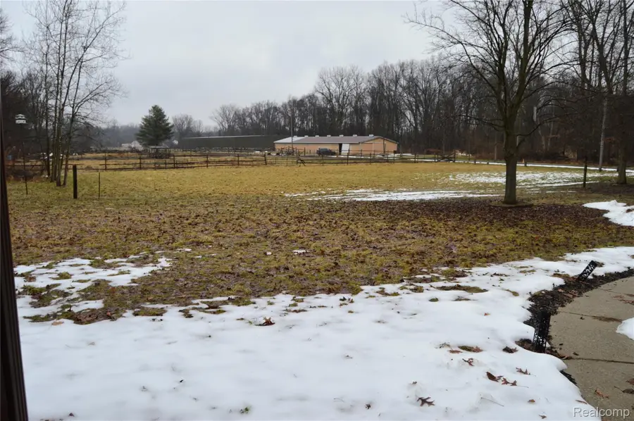 2713 W Rauch Road, Temperance, MI 48182 - #3