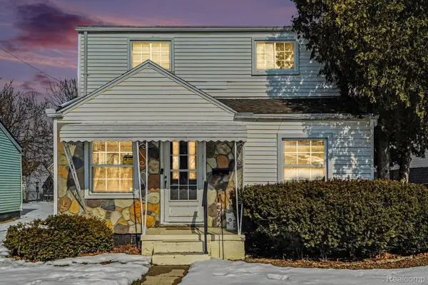 582 Nevada Avenue, Pontiac, MI 48341