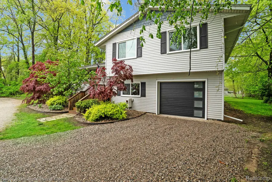 5851 Lakeshore Road, Fort Gratiot, MI 48059 - #2