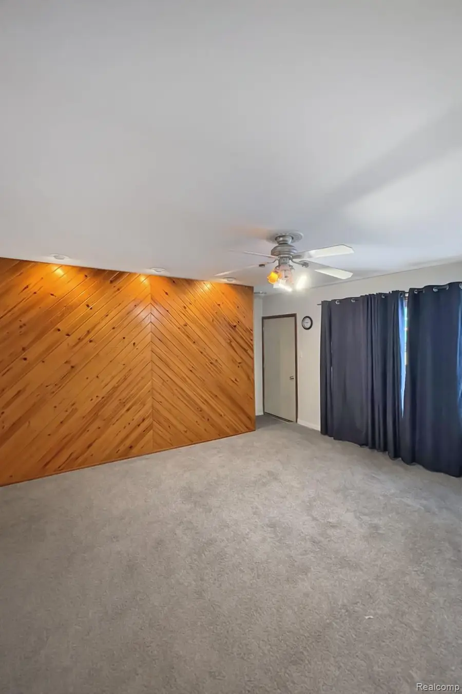 818 Dell Avenue, Flint, MI 48507 - #3