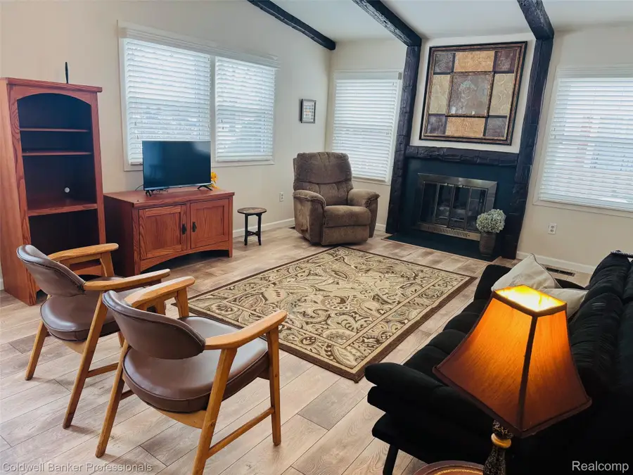 5175 Buckingham #371, Troy, MI 48098 - #2