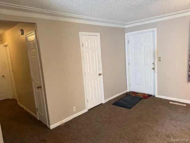 3118 Wyoming Avenue, Flint, MI 48506 - #2