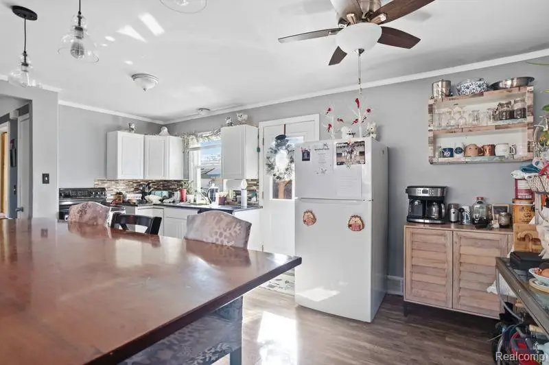 22050 Mauer Street, Saint Clair Shores, MI 48080 - #2