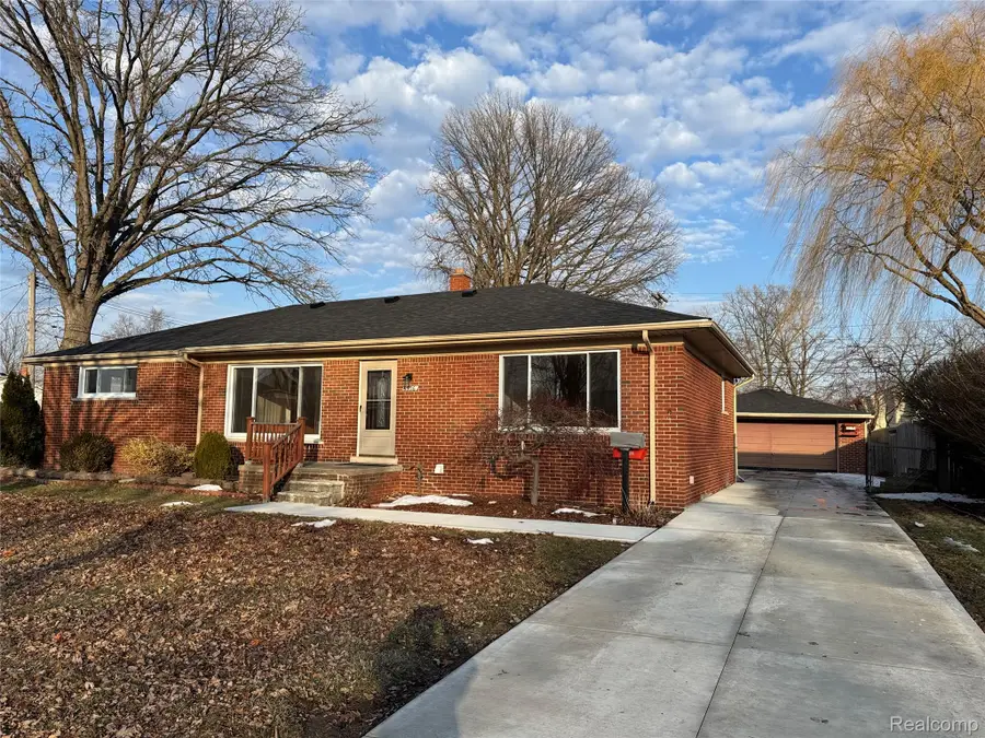 6326 Lathers Street, Garden City, MI 48135 - #2