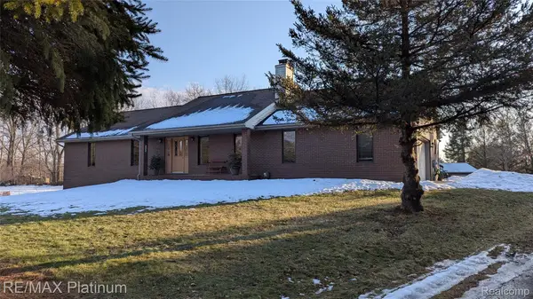4066 W Knoll, Milford, MI 48380