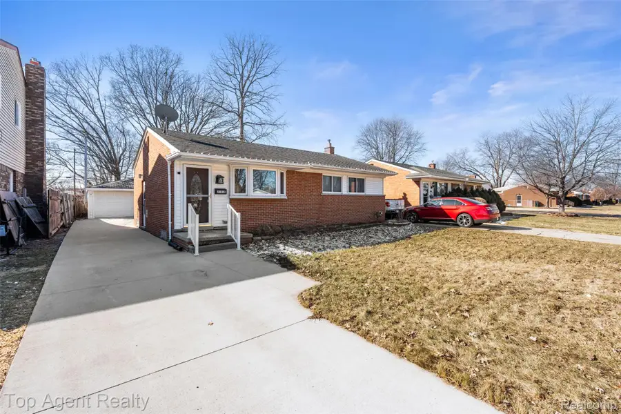 21018 Saint Gertrude Street, Saint Clair Shores, MI 48081 - #2