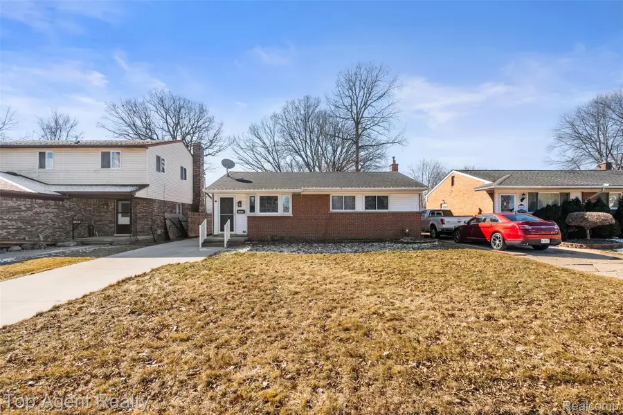 21018 Saint Gertrude Street, Saint Clair Shores, MI 48081 - #3