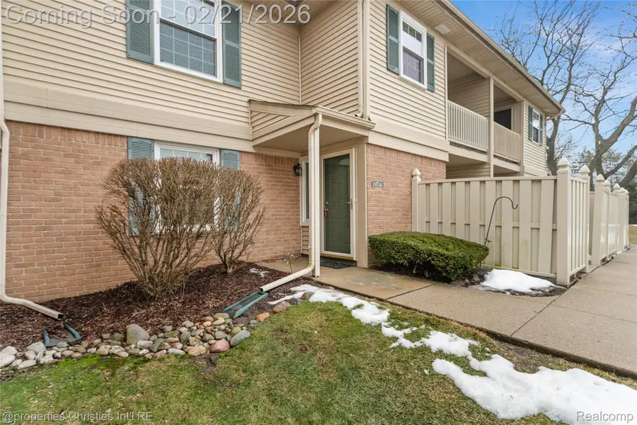 19106 Northridge Drive, Northville, MI 48167 - #2