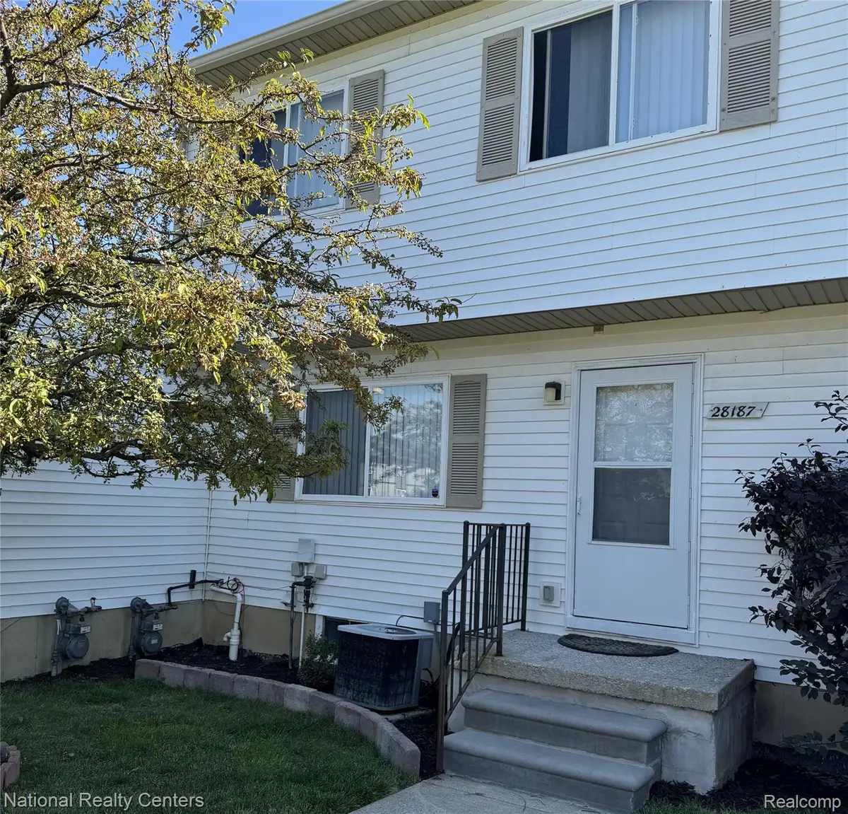 28187 Raleigh Crescent Dr, Chesterfield, MI 48051 - #1