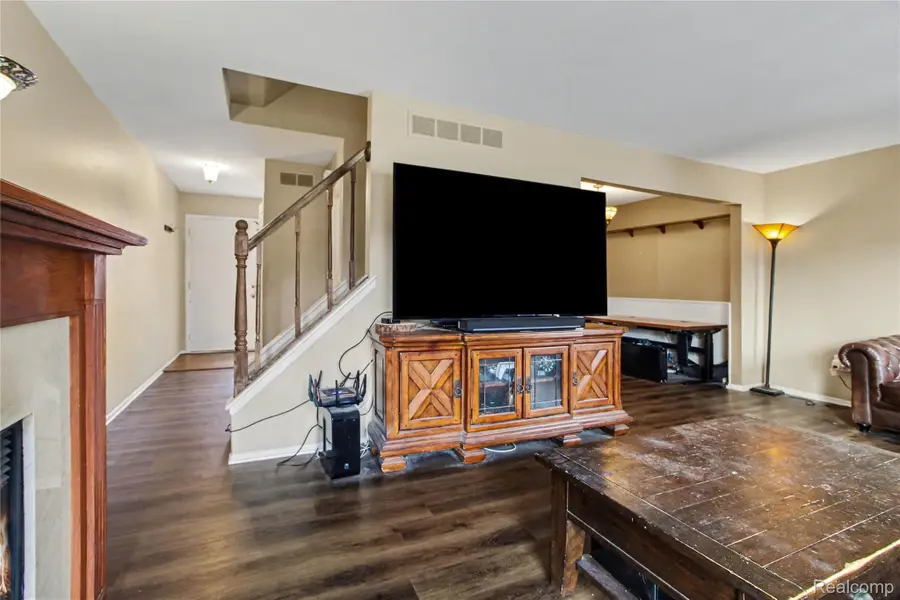 24419 Bashian Drive, Novi, MI 48375 - #3