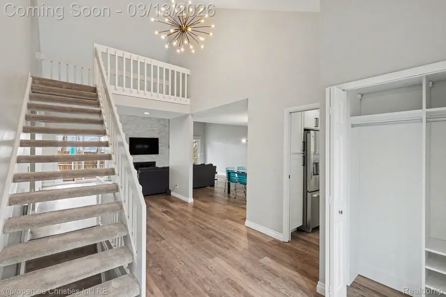 5143 Woodlands Drive, Bloomfield, MI 48302 - #2