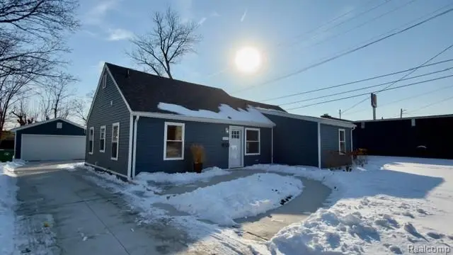 5634 Arcola Avenue, Garden City, MI 48135 - #2