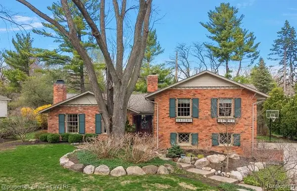 3648 Halla Lane, BloomfieldHills, MI 48301