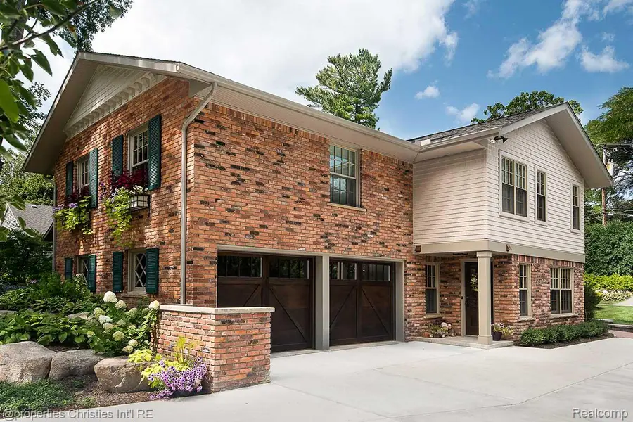 3648 Halla Lane, Bloomfield, MI 48301 - #2