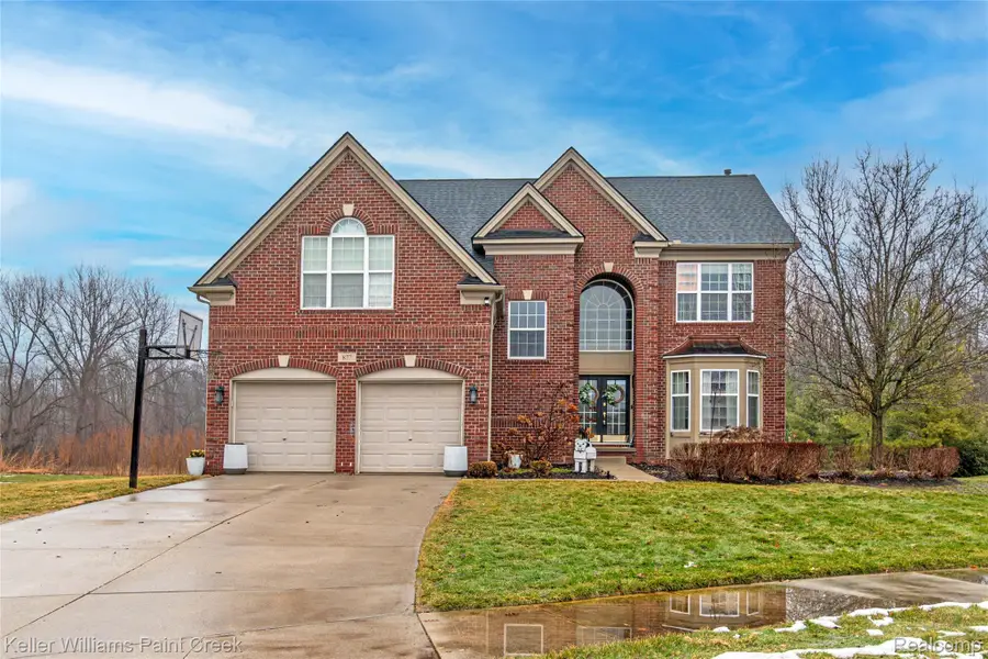 877 Wynstone Circle N, Oakland, MI 48363 - #2