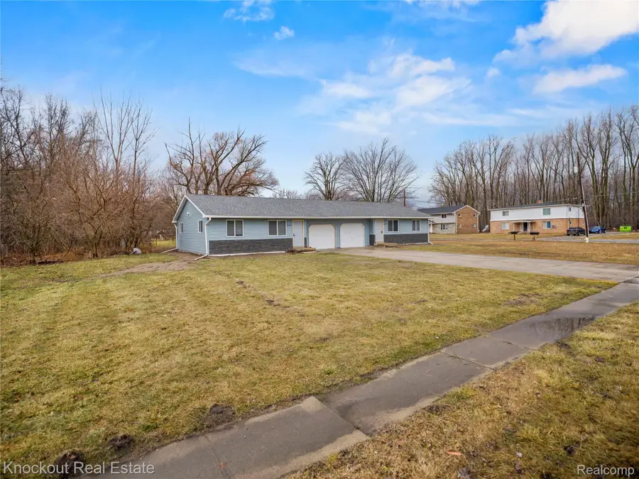 3782 Egan Street, Saginaw, MI 48601 - #3