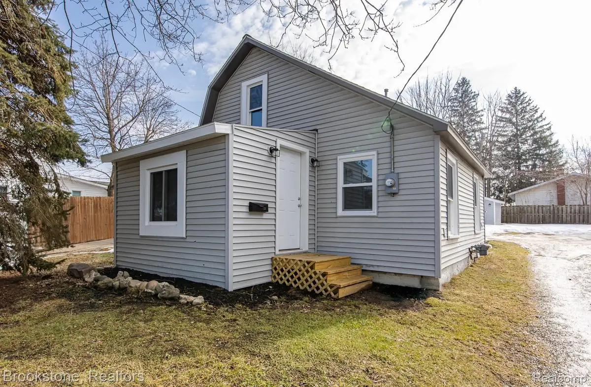 31 Heights Road, Orion, MI 48362 - #1